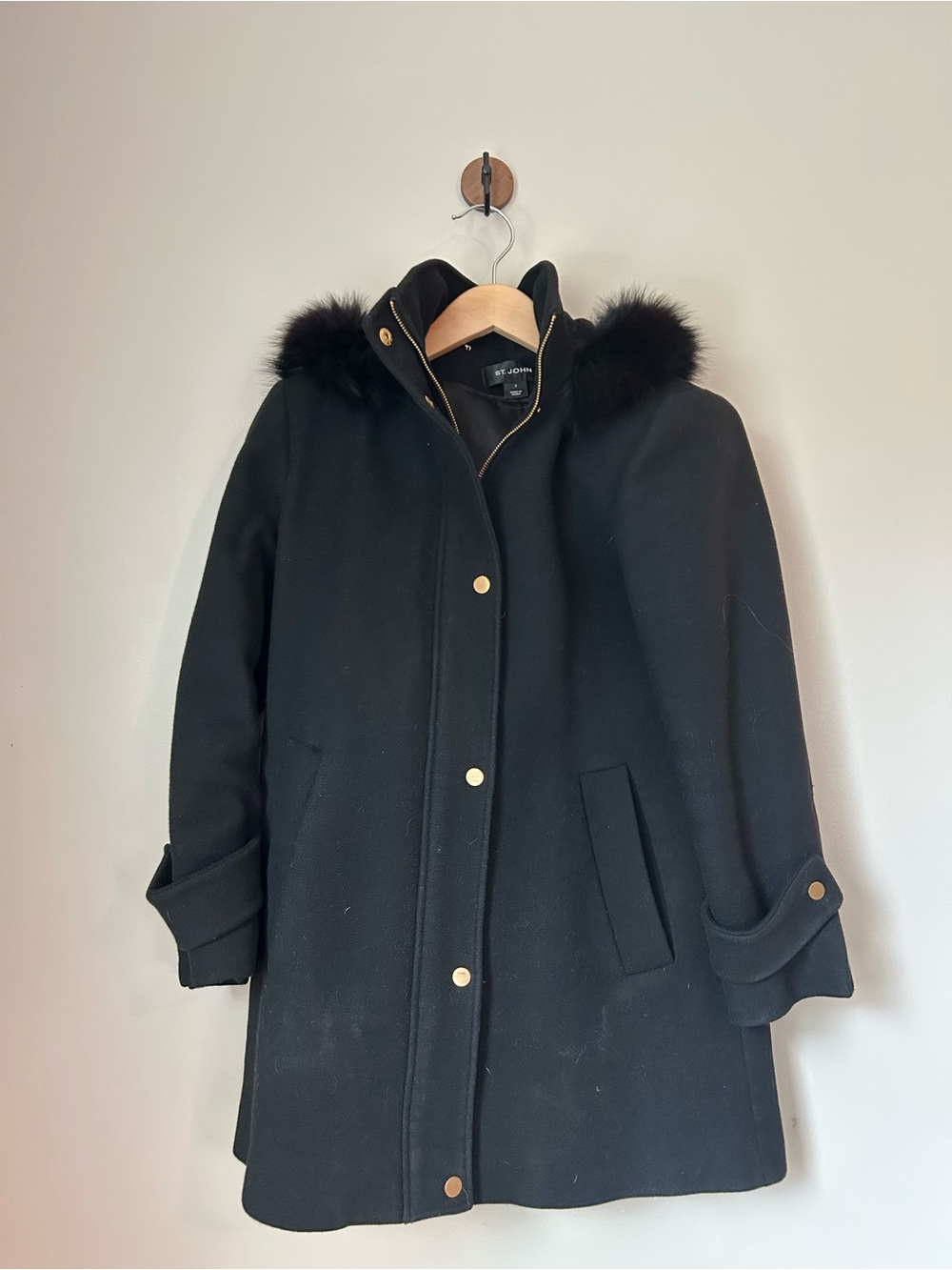 St. John Black Hooded Fur Trim Coat Size 2 Gold Hardware Luxury